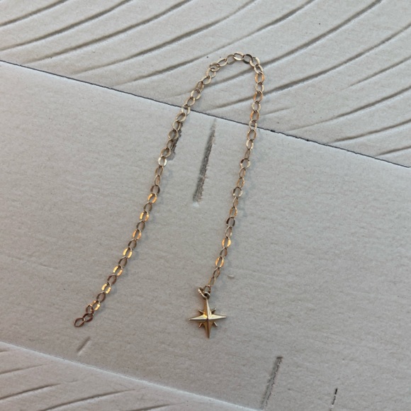 SOLD Solid 14k gold Gilted Thread bracelet with Waymaker charm - Picture 2 of 8